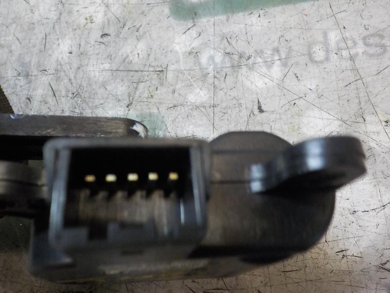 Recambio de motor apertura trampillas climatizador para kia pro_cee´d 2.0 crdi referencia OEM IAM  AB1I1101 AB1I1101