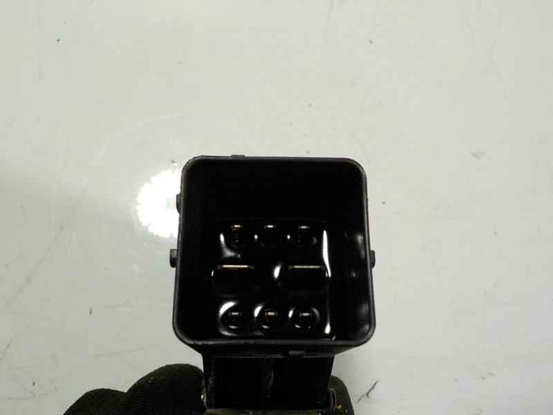 Recambio de caja precalentamiento para peugeot 508 sw 1.5 blue-hdi fap referencia OEM IAM 9803299780 9803299780 