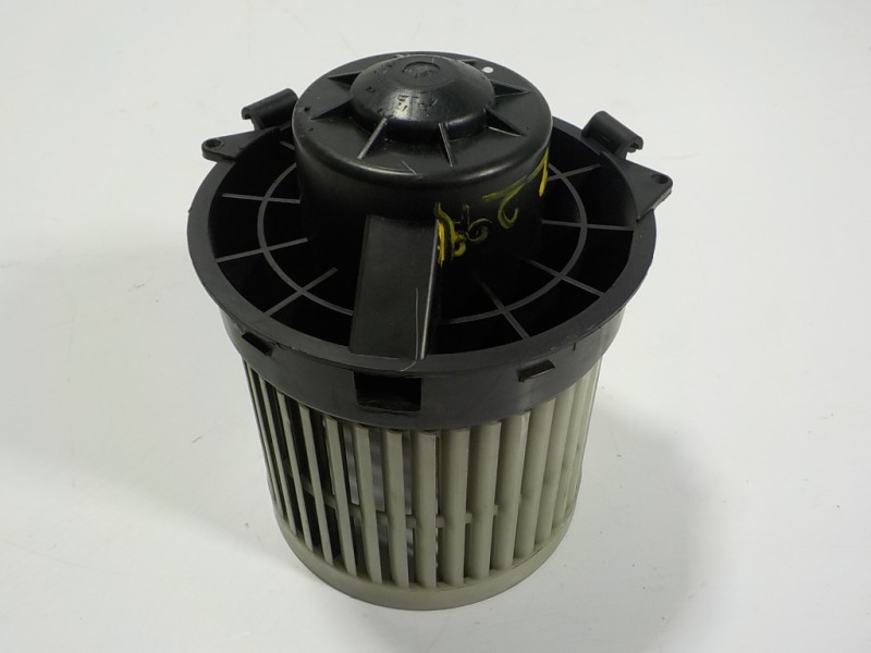 Recambio de motor calefaccion para nissan micra (k13) 1.2 cat referencia OEM IAM 272263HN1B  