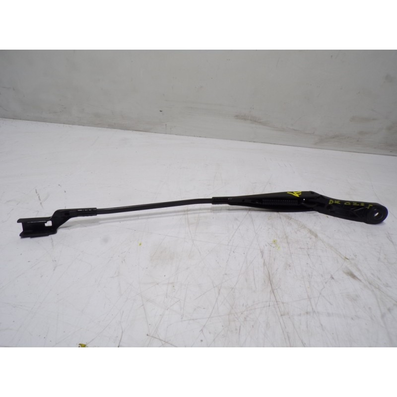 Recambio de brazo limpia delantero izquierdo para peugeot 308 sw 1.6 blue-hdi fap referencia OEM IAM 1610670580  