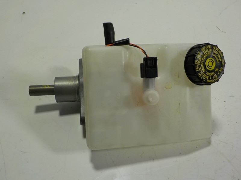 Recambio de bomba freno para renault master iv 2.3 dci diesel fap energy cat referencia OEM IAM   