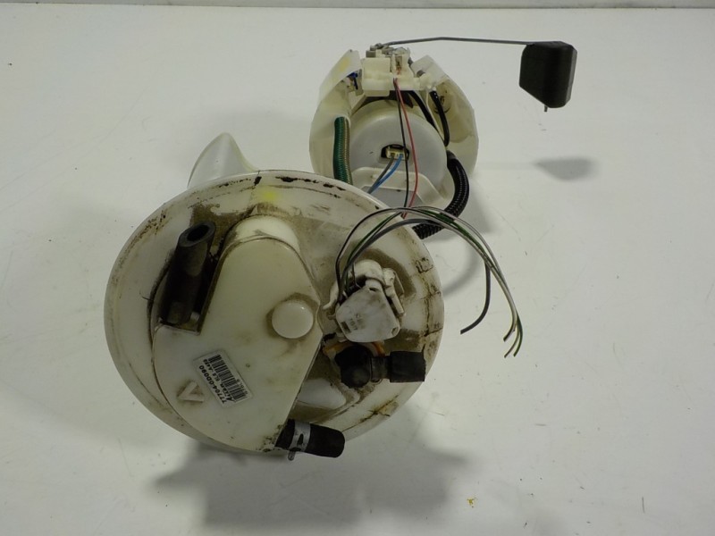 Recambio de aforador para toyota yaris hybrid active referencia OEM IAM 770200D161 777040D090 