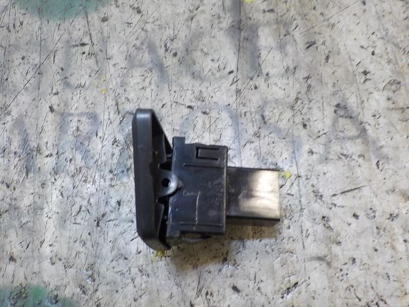 Recambio de mando elevalunas delantero derecho para fiat nuova 500 (150) 1.2 cat referencia OEM IAM 735450602  