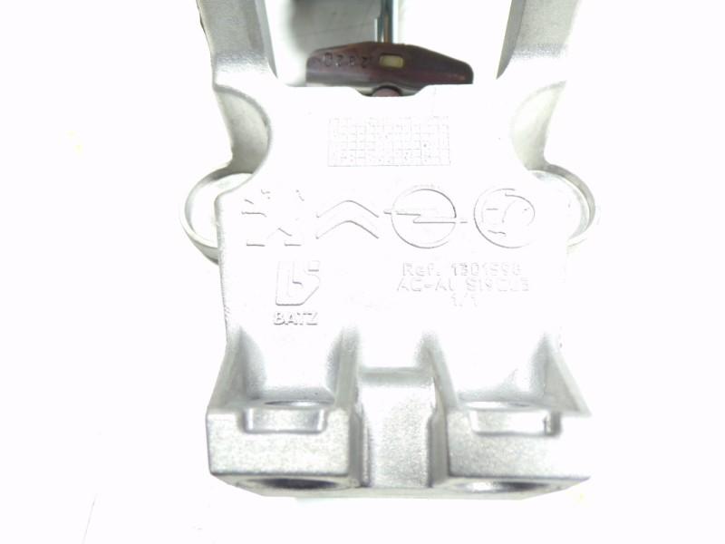 Recambio de palanca freno de mano para toyota proace city 1.5 dci referencia OEM IAM  9813931977 