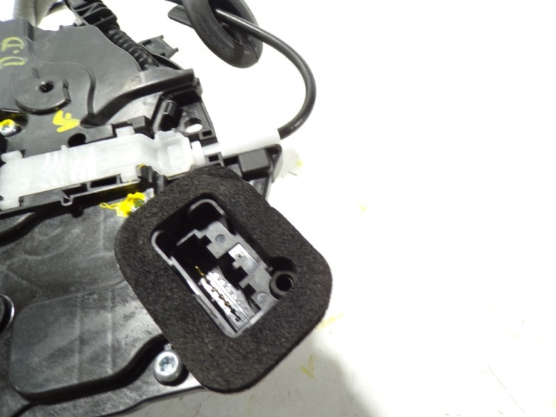 Recambio de cerradura puerta delantera derecha para volkswagen polo 1.0 tsi referencia OEM IAM 10B837016 10B837016 