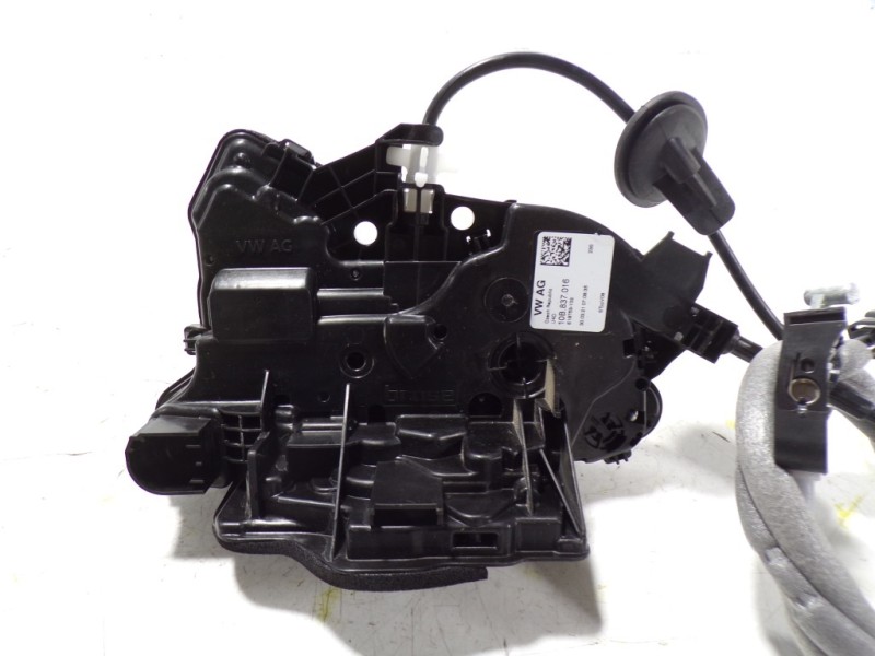 Recambio de cerradura puerta delantera derecha para volkswagen polo 1.0 tsi referencia OEM IAM 10B837016 10B837016 