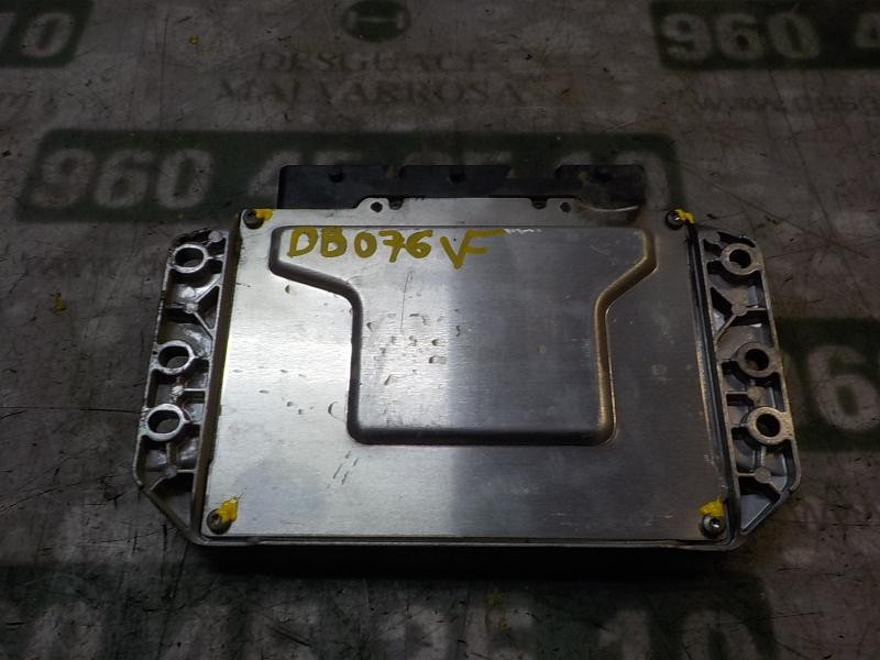 Recambio de centralita motor uce para renault megane ii coupe/cabrio 1.6 16v referencia OEM IAM   