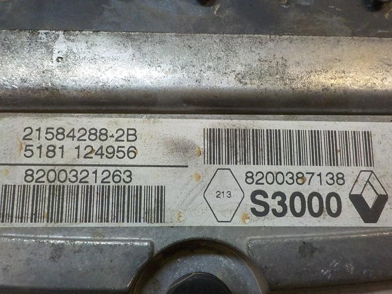 Recambio de centralita motor uce para renault megane ii coupe/cabrio 1.6 16v referencia OEM IAM   