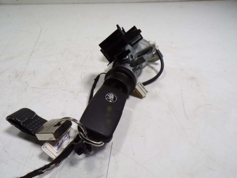 Recambio de antirrobo para skoda yeti 1.2 tsi referencia OEM IAM 1K0905851B 1K0905851 