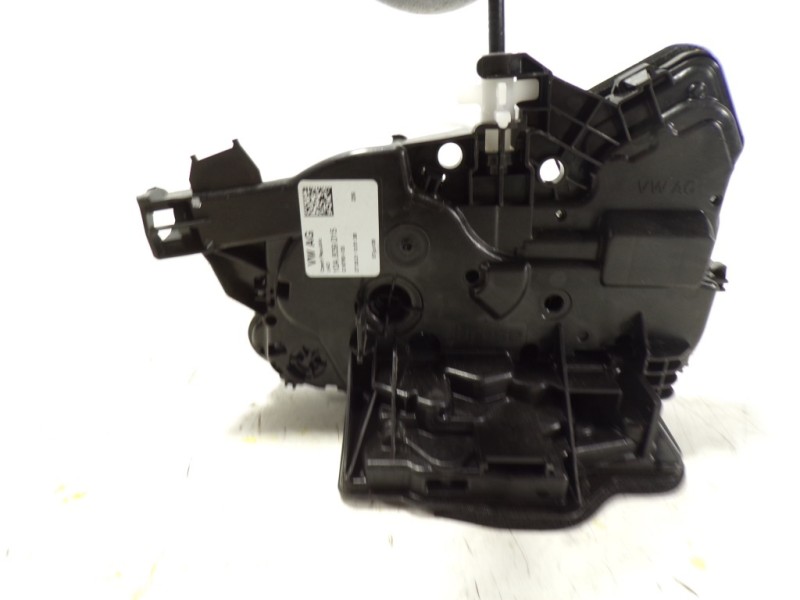 Recambio de cerradura puerta trasera izquierda para volkswagen polo 1.0 tsi referencia OEM IAM 10A839015 10A839015 