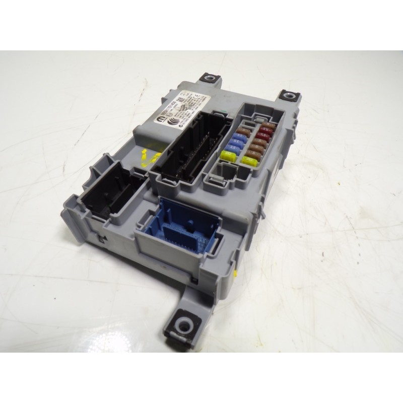 Recambio de caja reles / fusibles para fiat nuova 500 (150) 1.2 cat referencia OEM IAM 52110145 00521101450 