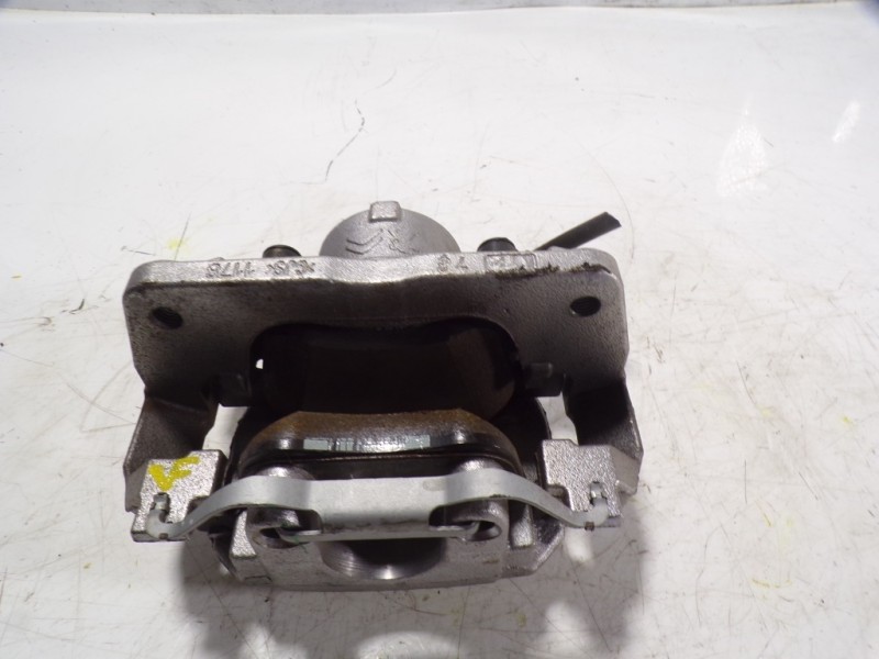 Recambio de pinza freno delantera derecha para toyota proace city 1.5 dci referencia OEM IAM  9830798780 