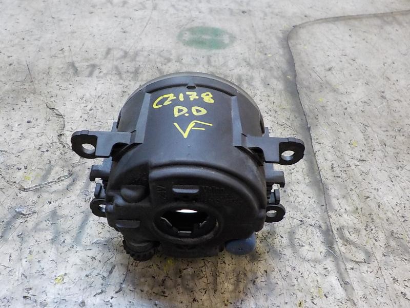 Recambio de faro antiniebla derecho para renault scenic ii 1.5 dci diesel referencia OEM IAM   