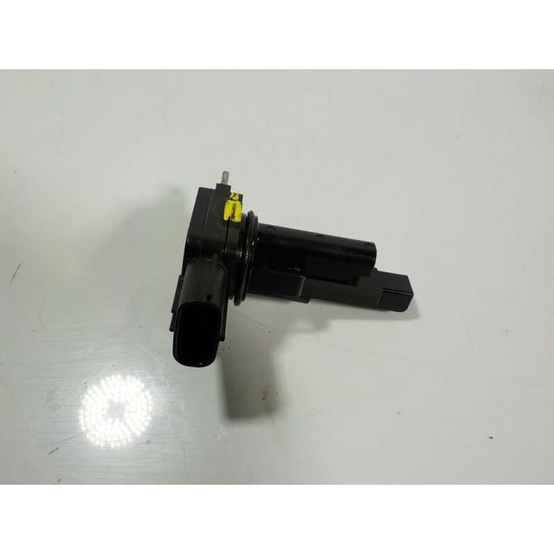 Recambio de caudalimetro para toyota yaris hybrid active referencia OEM IAM 222040V020 222040V020 VN1974005380