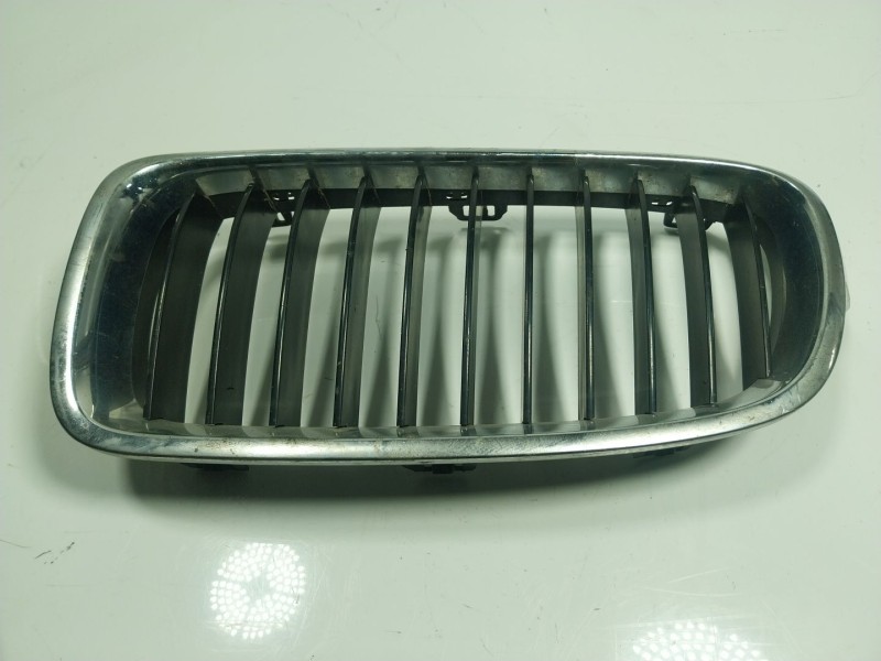 Recambio de rejilla delantera para bmw serie 3 lim. (f30) 2.0 16v turbodiesel referencia OEM IAM 51137255411 51137405835 