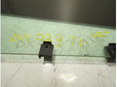 Recambio de cristal puerta trasero izquierdo para peugeot 308 sw 1.6 blue-hdi fap referencia OEM IAM 9801011380   2