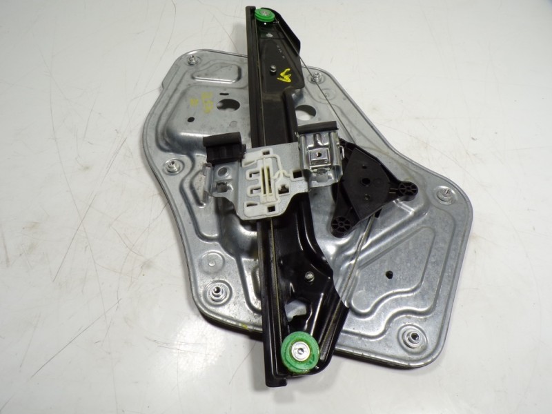 Recambio de elevalunas delantero derecho para skoda yeti 1.2 tsi referencia OEM IAM 5L0837462 5L0837402A 