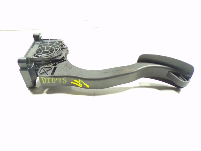 Recambio de potenciometro pedal para toyota proace city 1.5 dci referencia OEM IAM  9836042280 