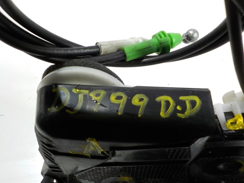 Recambio de cerradura puerta delantera derecha para toyota yaris hybrid active referencia OEM IAM 690300D540 U311130F1 161006