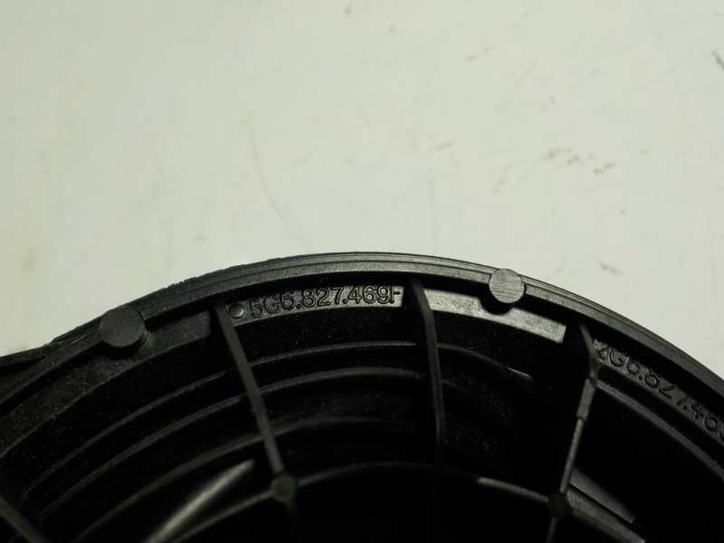 Recambio de maneta porton para volkswagen polo 1.0 tsi referencia OEM IAM 5H6827469DPJ 5G6827469F 