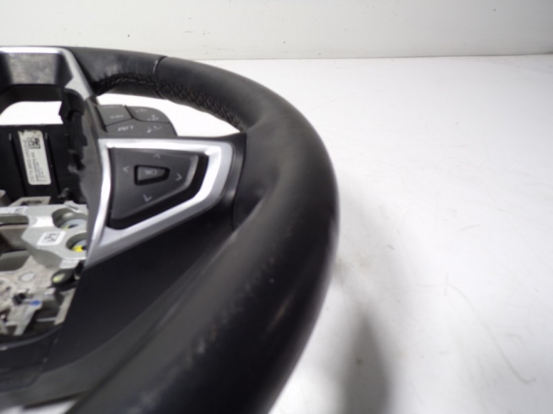 Recambio de volante para ford mondeo lim. 1.5 tdci cat referencia OEM IAM 2058103 DS733600 