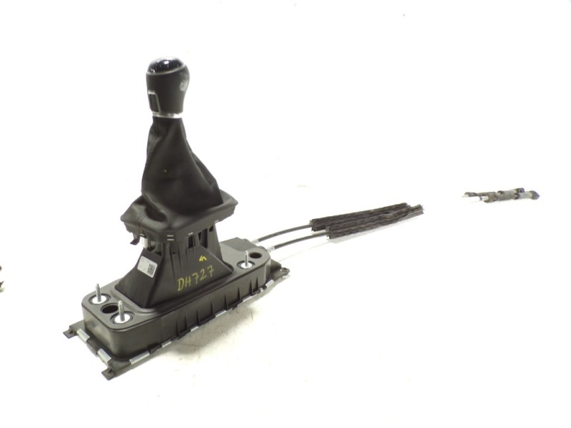 Recambio de palanca cambio para volkswagen polo 1.0 tsi referencia OEM IAM 2Q0711049J 2Q0711049J 