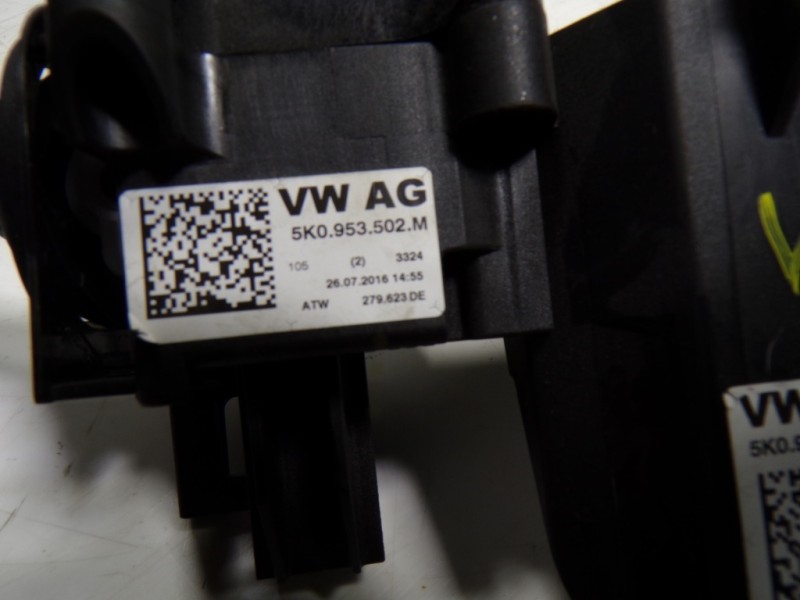 Recambio de mando intermitentes para skoda yeti 1.2 tsi referencia OEM IAM 5K0953502M9B9 5K0953502M 