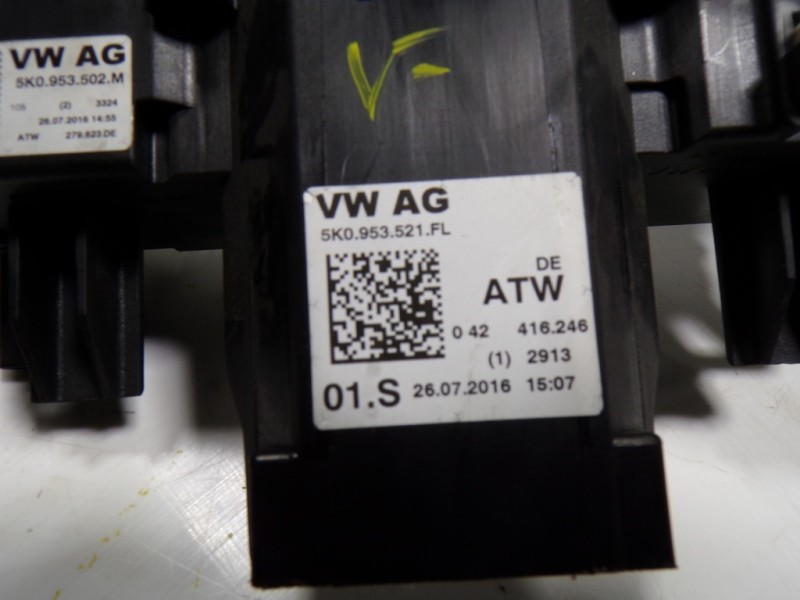 Recambio de mando intermitentes para skoda yeti 1.2 tsi referencia OEM IAM 5K0953502M9B9 5K0953502M 