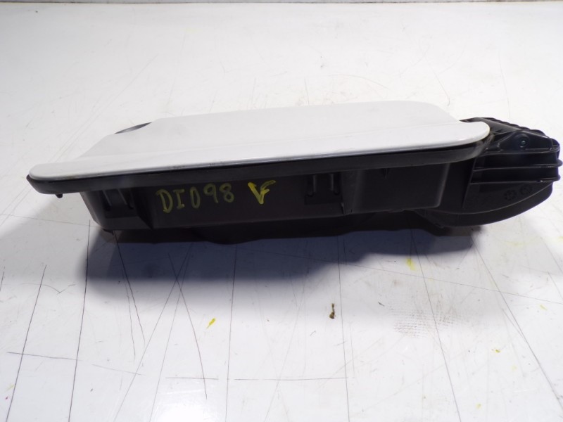 Recambio de tapa combustible para toyota proace city 1.5 dci referencia OEM IAM   