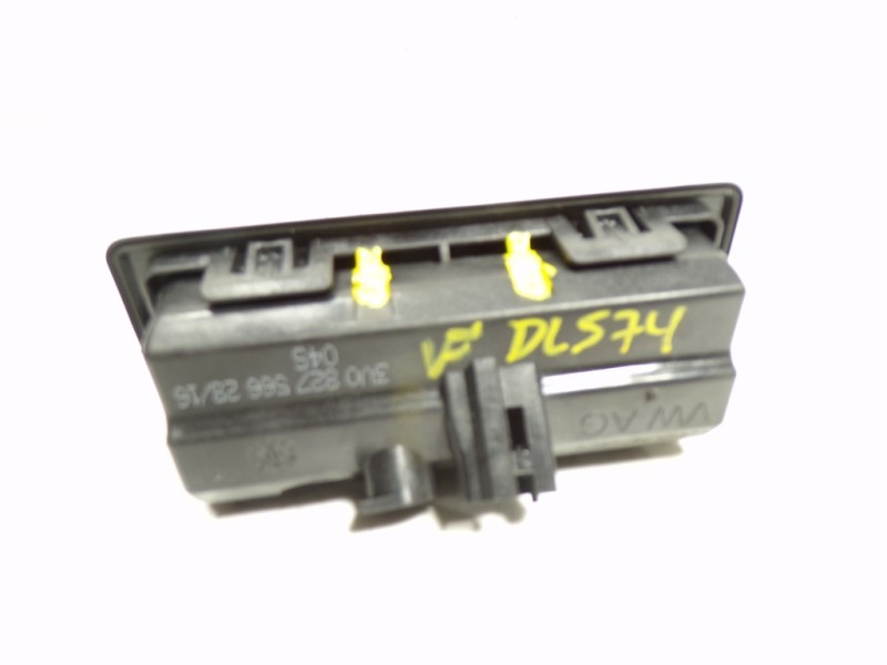 Recambio de maneta porton para skoda yeti 1.2 tsi referencia OEM IAM 3V0827566 3V082756628 