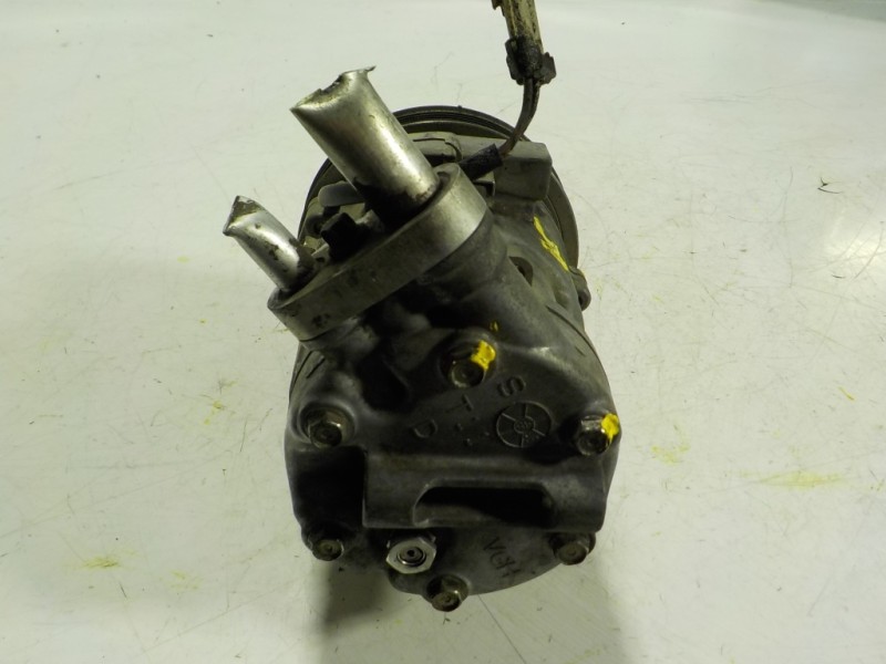 Recambio de compresor aire acondicionado para opel tigra twin top 1.4 16v referencia OEM IAM  24461719 