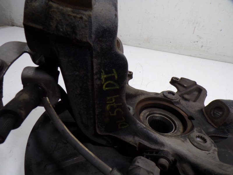 Recambio de mangueta delantera izquierda para skoda yeti 1.2 tsi referencia OEM IAM 1K0407255T  