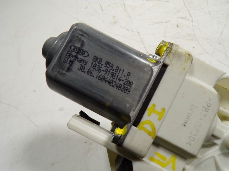 Recambio de motor elevalunas delantero izquierdo para skoda yeti 1.2 tsi referencia OEM IAM 8K0959811A 8K0959811A 