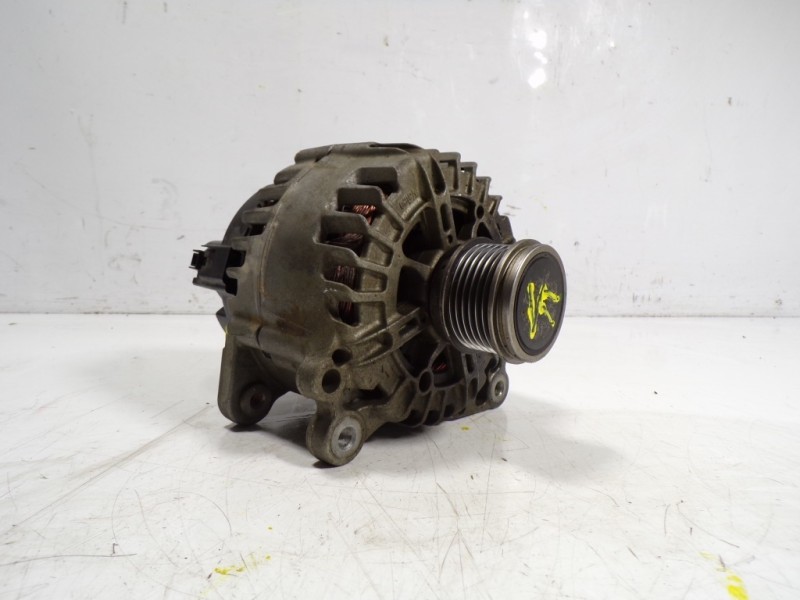 Recambio de alternador para seat leon (5f1) reference referencia OEM IAM 04L903023L 04L903023L 2627025C