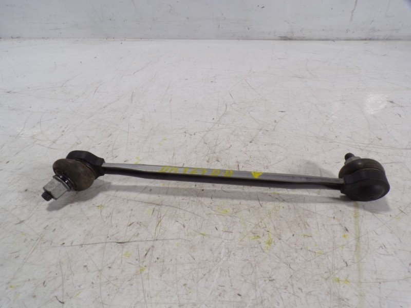 Recambio de tirante delantero derecho para volkswagen polo 1.0 tsi referencia OEM IAM 6R0411315  