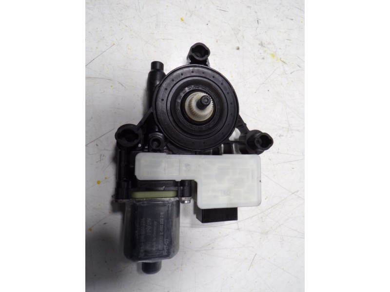 Recambio de motor elevalunas trasero derecho para seat leon (5f1) reference referencia OEM IAM 5Q0959812E 5Q0959812A 0138822724