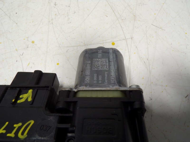 Recambio de motor elevalunas trasero izquierdo para seat leon (5f1) reference referencia OEM IAM 5Q0959811ASE1 5Q0950811A 013082