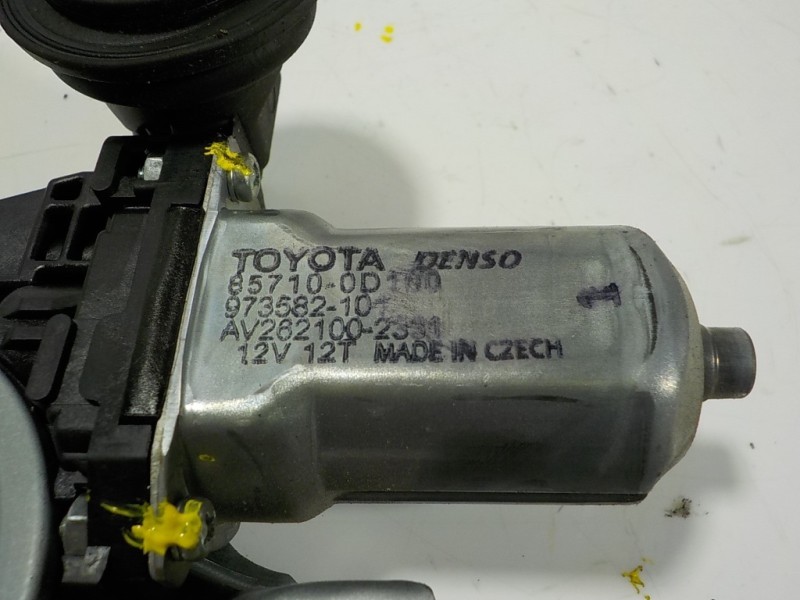 Recambio de elevalunas trasero izquierdo para toyota yaris hybrid active referencia OEM IAM 698400D220 857100D100 AV262100