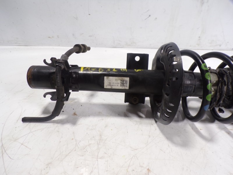 Recambio de amortiguador delantero izquierdo para skoda fabia 1.0 mpi referencia OEM IAM 6C0413031AN 6C0413031AN 