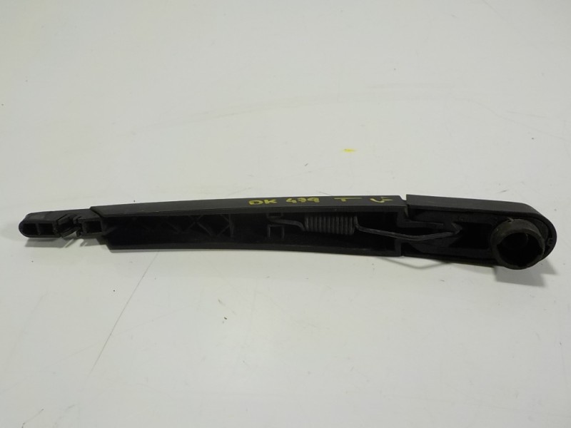 Recambio de brazo limpia trasero para peugeot 2008 (--.2013) 1.6 blue-hdi fap referencia OEM IAM   