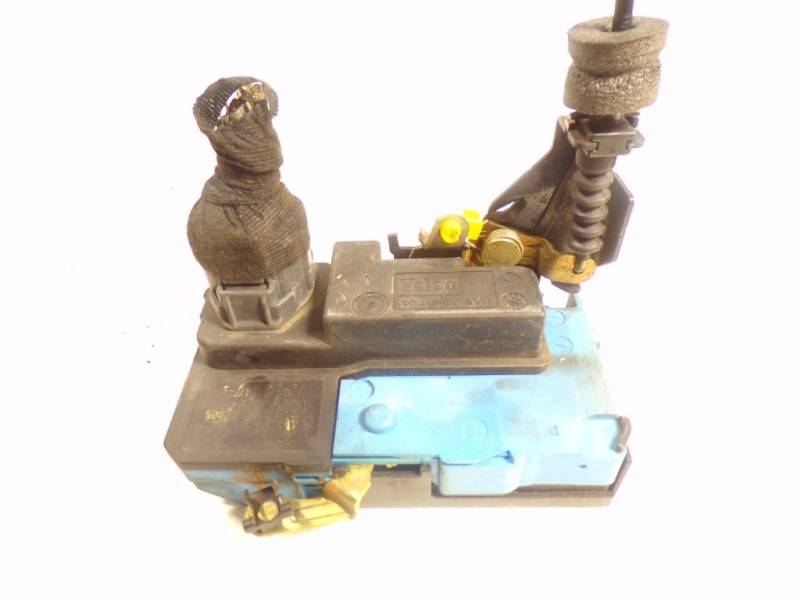 Recambio de cerradura puerta delantera derecha para volvo xc90 2.4 diesel cat referencia OEM IAM 30784977  