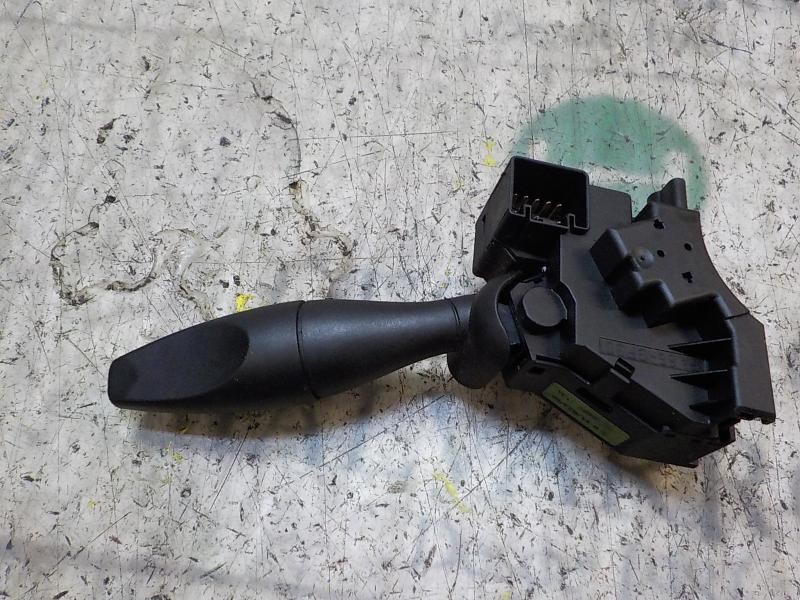 Recambio de mando intermitentes para ford transit mod. 2000 combi 2.4 tde cat referencia OEM IAM   