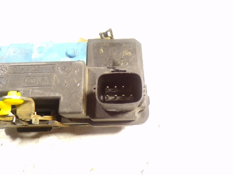 Recambio de cerradura puerta delantera derecha para volvo xc90 2.4 diesel cat referencia OEM IAM 30784977  