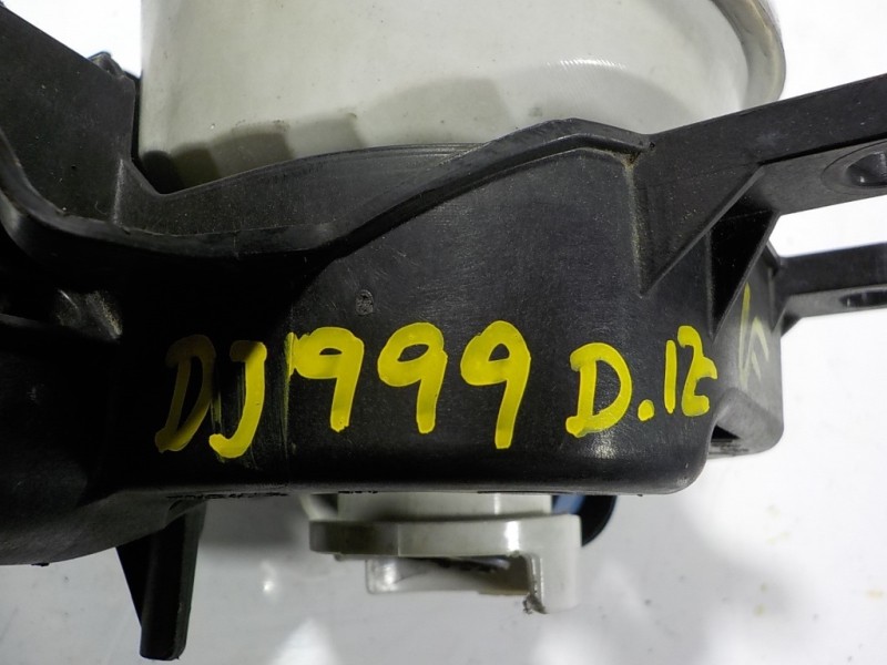 Recambio de faro antiniebla izquierdo para toyota yaris hybrid active referencia OEM IAM 8122002110 8122002110 90008497