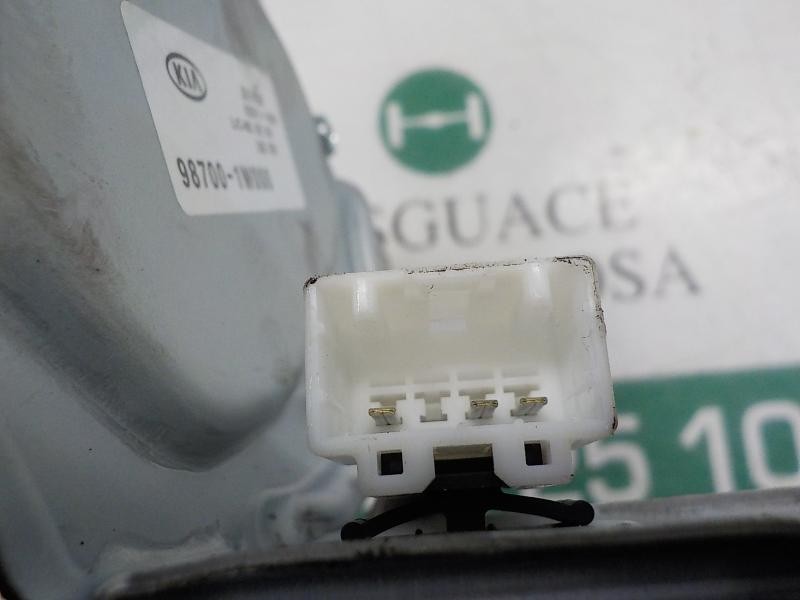 Recambio de motor limpia trasero para kia rio concept referencia OEM IAM 987001W000  