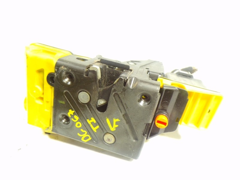 Recambio de cerradura puerta trasera izquierda para volvo xc90 2.4 diesel cat referencia OEM IAM 30699754 30699754 