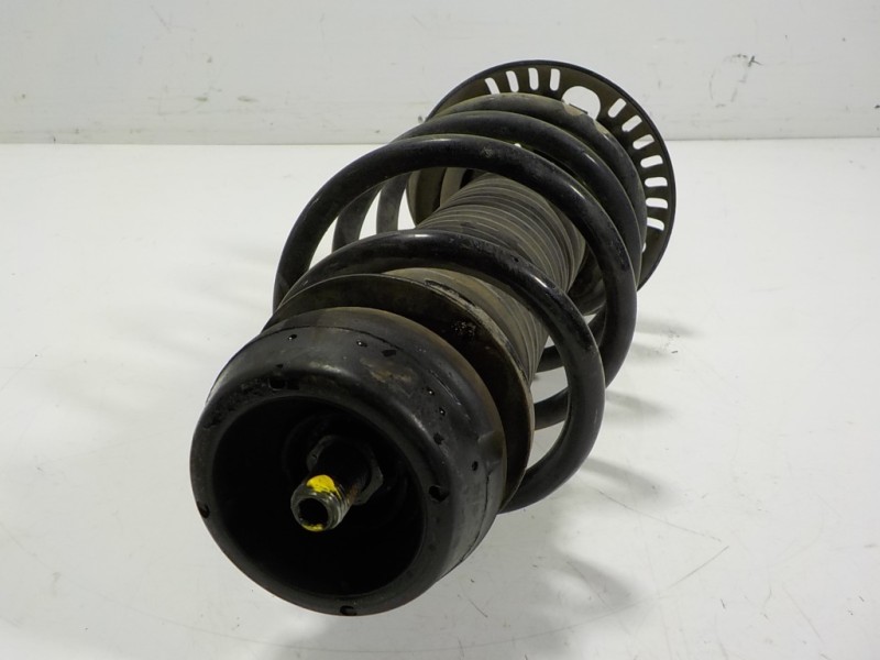 Recambio de amortiguador delantero derecho para skoda rapid 1.6 tdi dpf referencia OEM IAM 6R0413031BF 6R0413031BF 