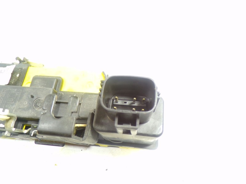 Recambio de cerradura puerta trasera izquierda para volvo xc90 2.4 diesel cat referencia OEM IAM 30699754 30699754 