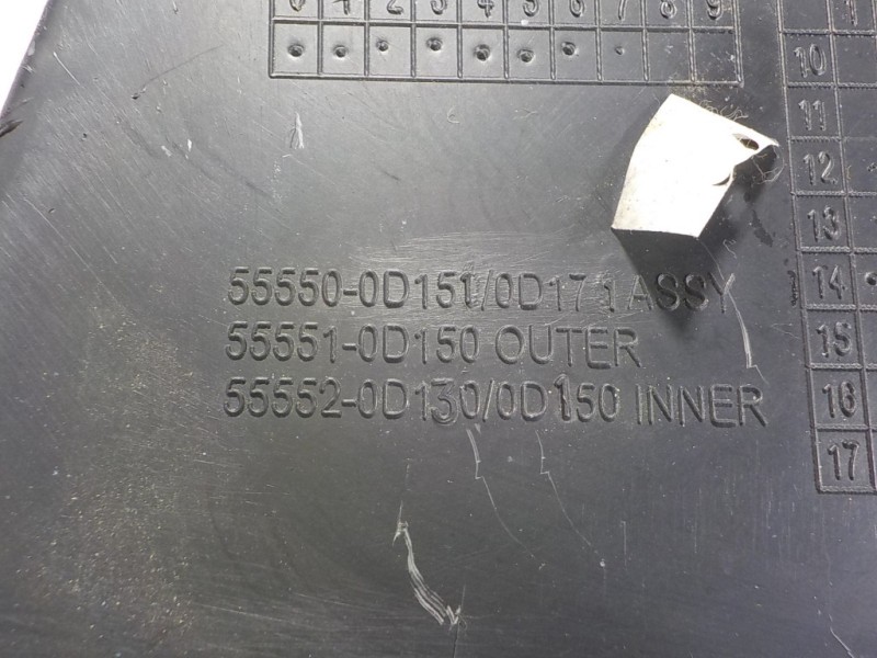 Recambio de guantera para toyota yaris hybrid active referencia OEM IAM 555500D171C1 555500D151 94747A0