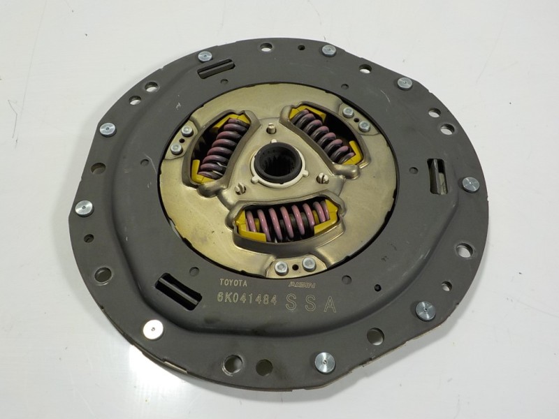Recambio de kit embrague para toyota yaris hybrid active referencia OEM IAM  6K041484 